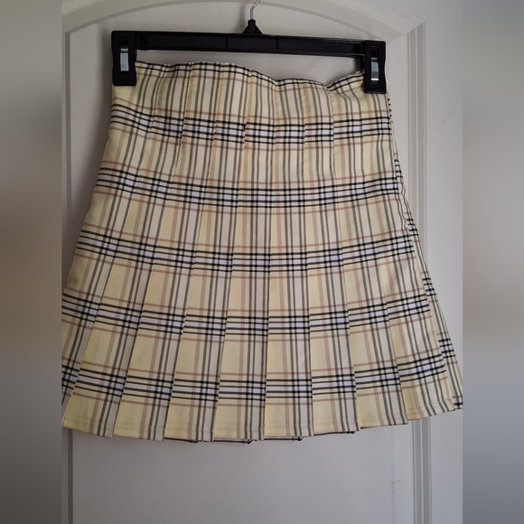 Y2k No bundaries yellow plaid pleated tennis skirt size xs collegiate school bas - Picture 2 of 4